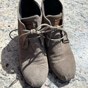 Toms Woman's Taupe Ankle Wedges